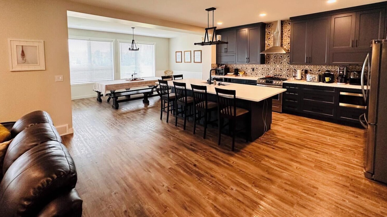 Photo of Kitchen in Division No. 8