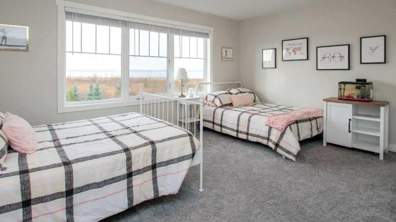 Photo of Bedroom in Division No. 8