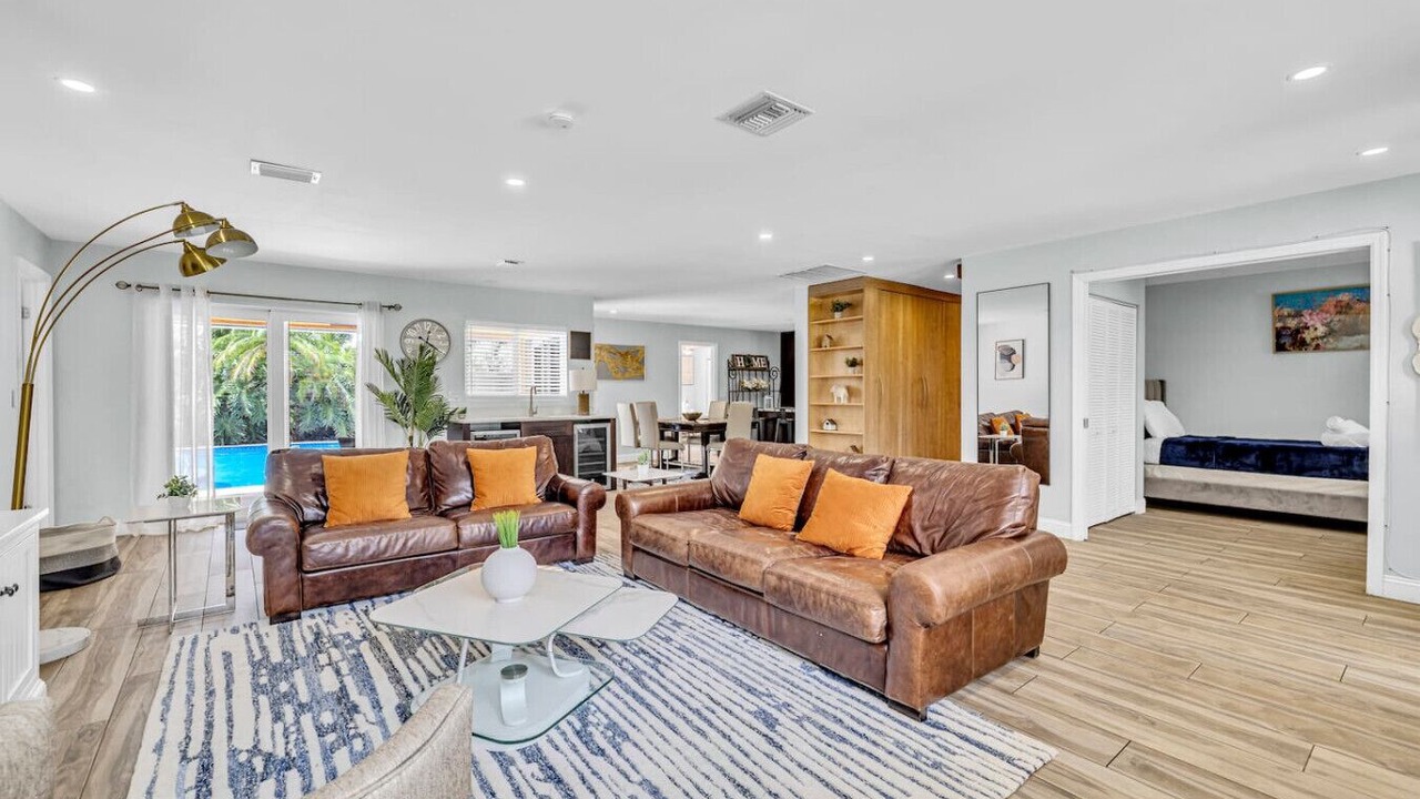 Photo of Livingroom in Tropic Palms
