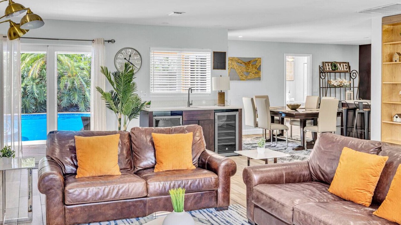 Photo of Livingroom in Tropic Palms