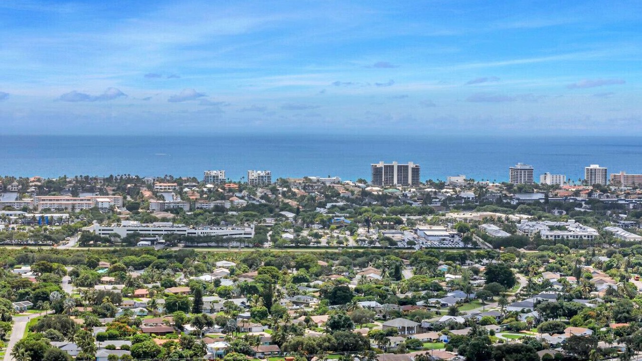 Photo of Outdoor in Tropic Palms