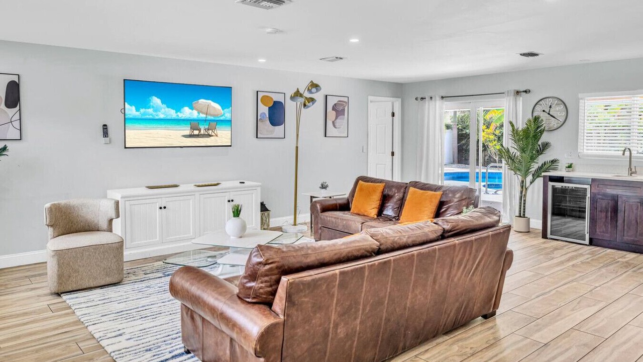 Photo of Livingroom in Tropic Palms