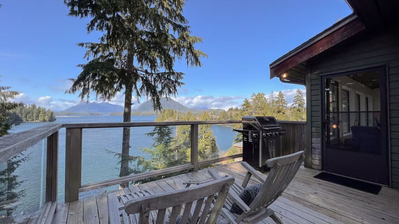 Photo of Patio Balcony in Tonquin Beach