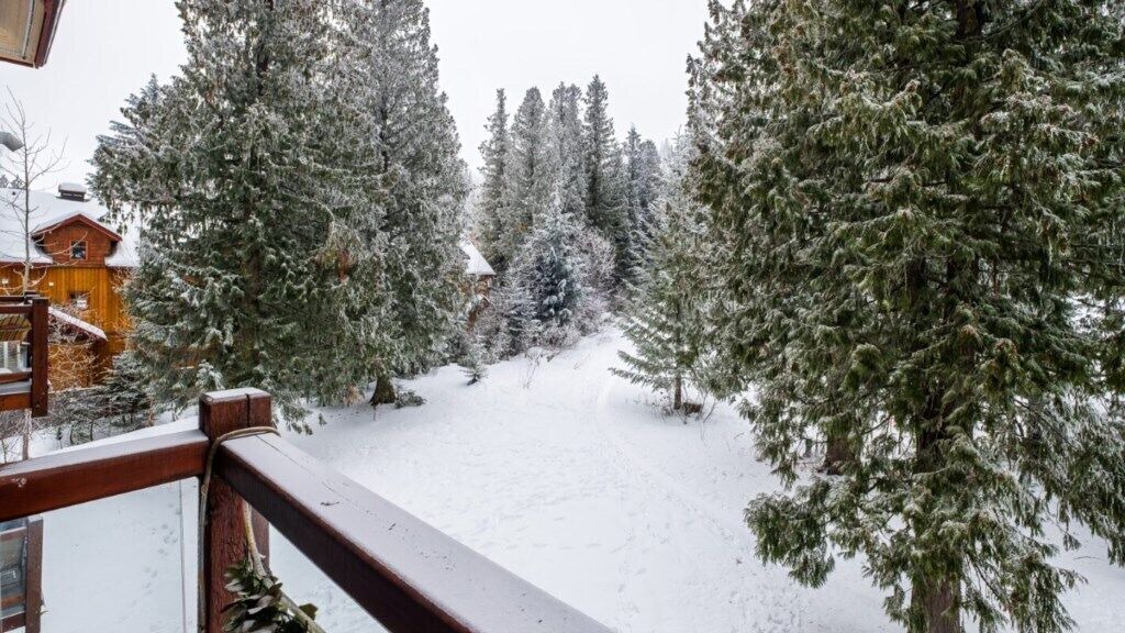 Photo of Patio Balcony in Rossland