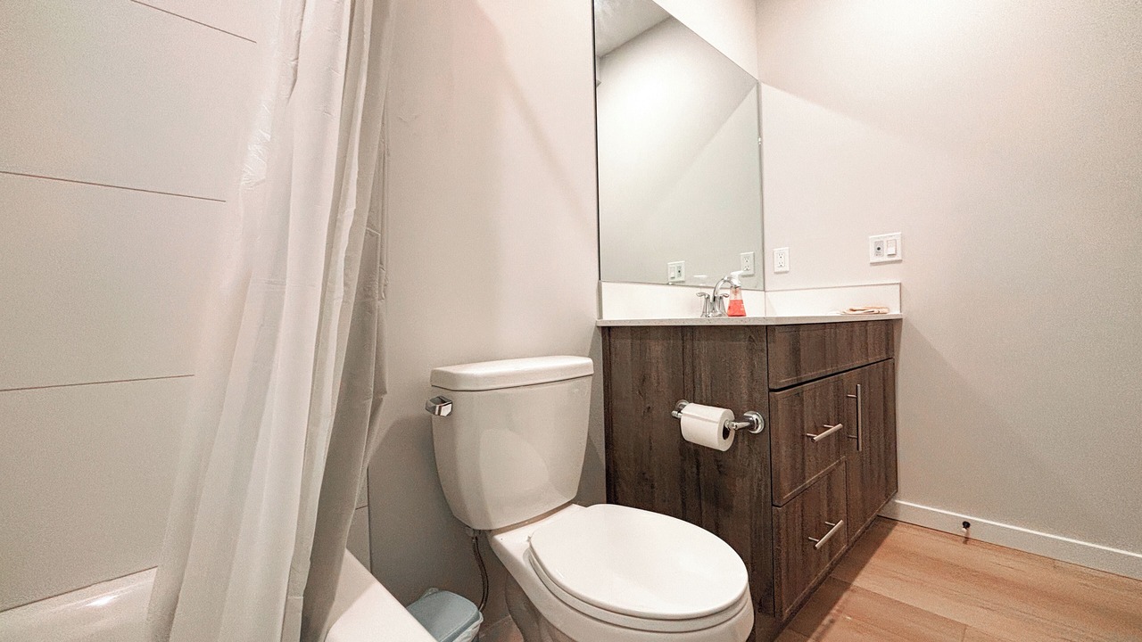 Photo of Bathroom in Leduc
