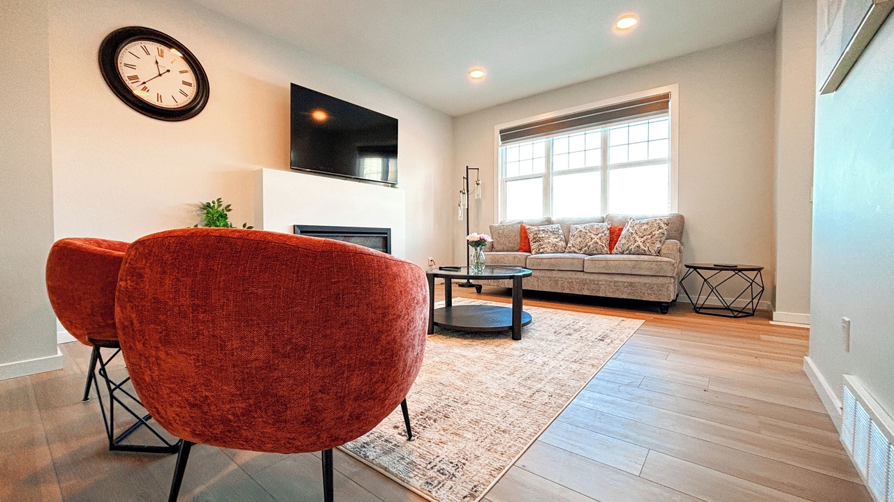 Photo of Livingroom in Leduc