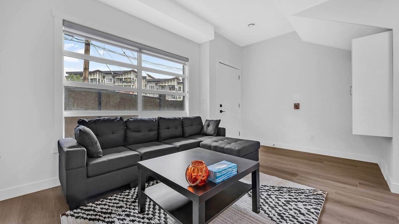 Photo of Livingroom in Crescent Heights