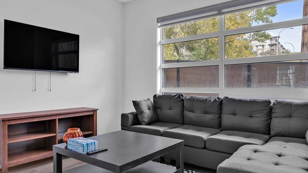 Photo of Livingroom in Crescent Heights