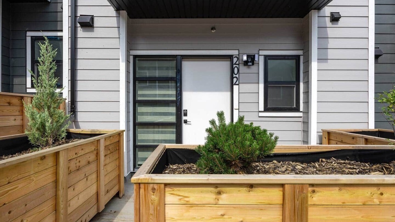Photo of Outdoor in Crescent Heights