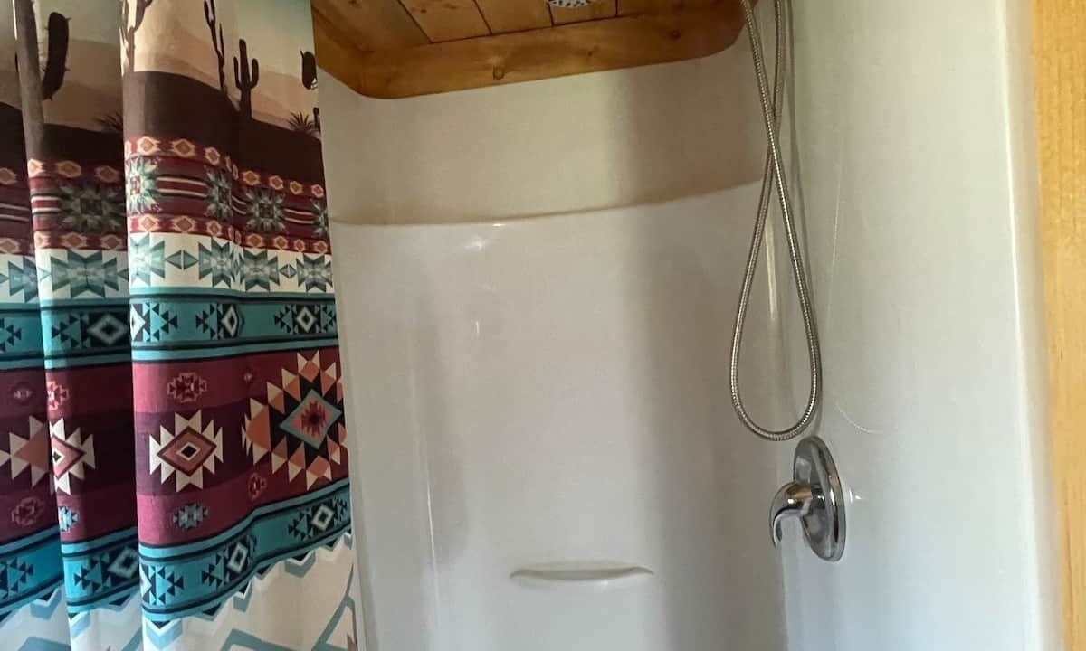 Photo of Bathroom in Division No. 11