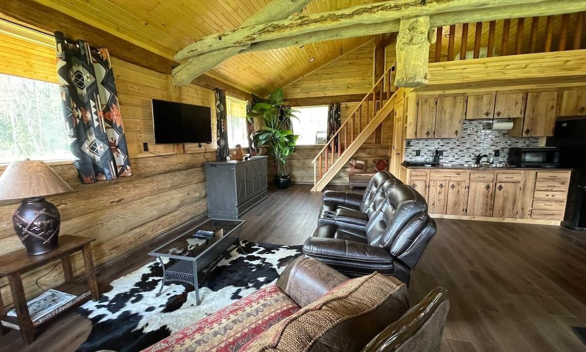Photo of Livingroom in Division No. 11