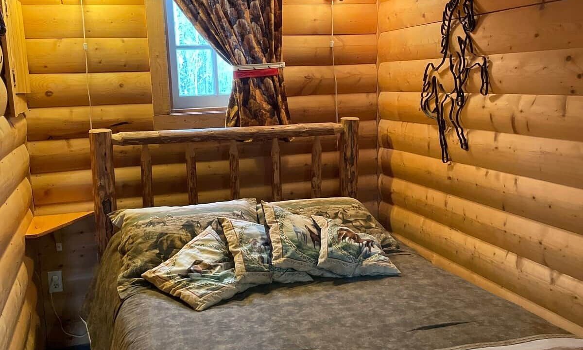 Photo of Bedroom in Division No. 11