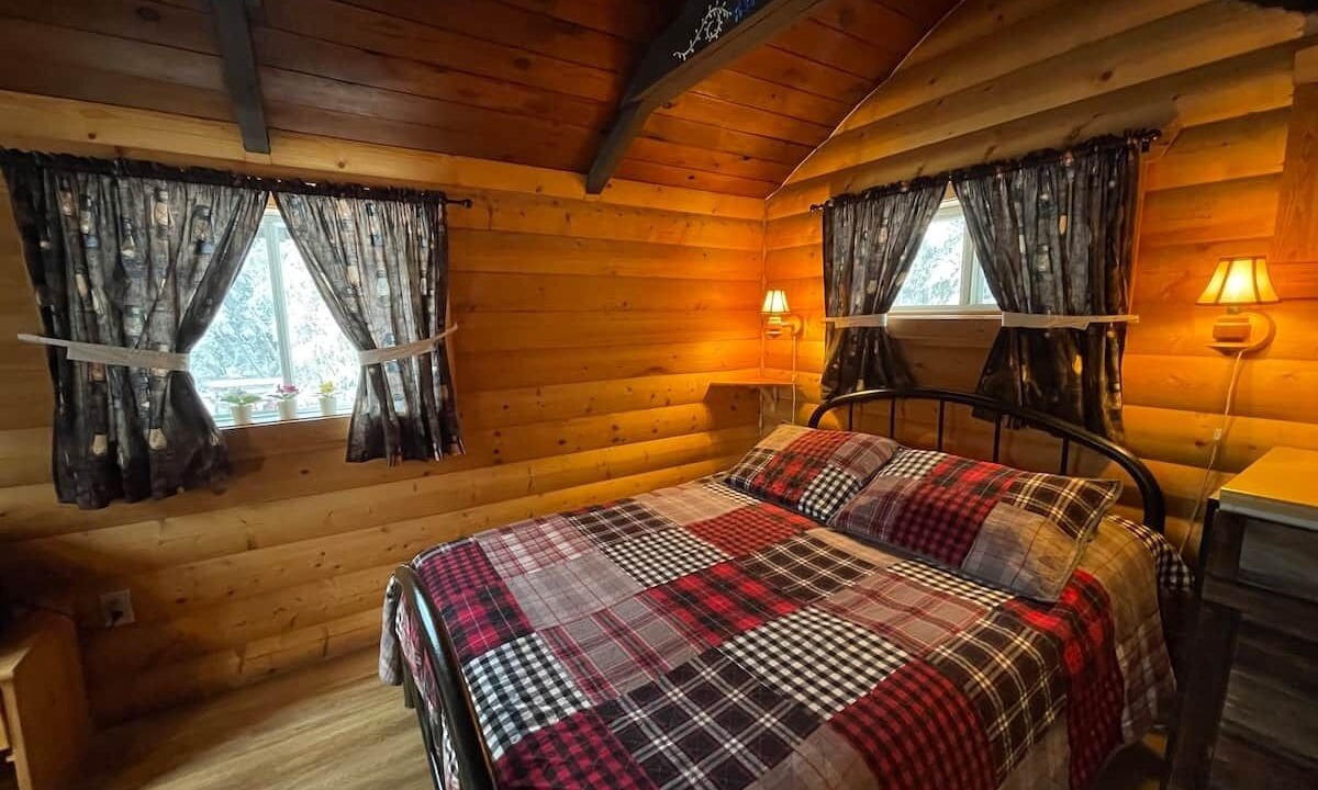 Photo of Bedroom in Division No. 11