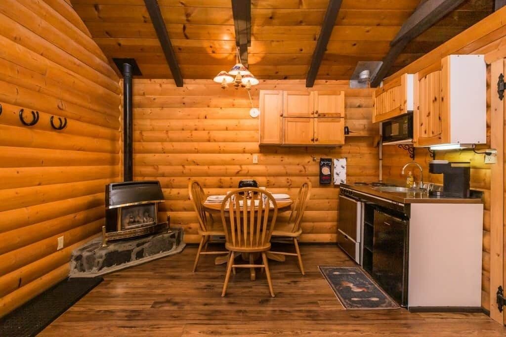 Photo of Kitchen in Division No. 11