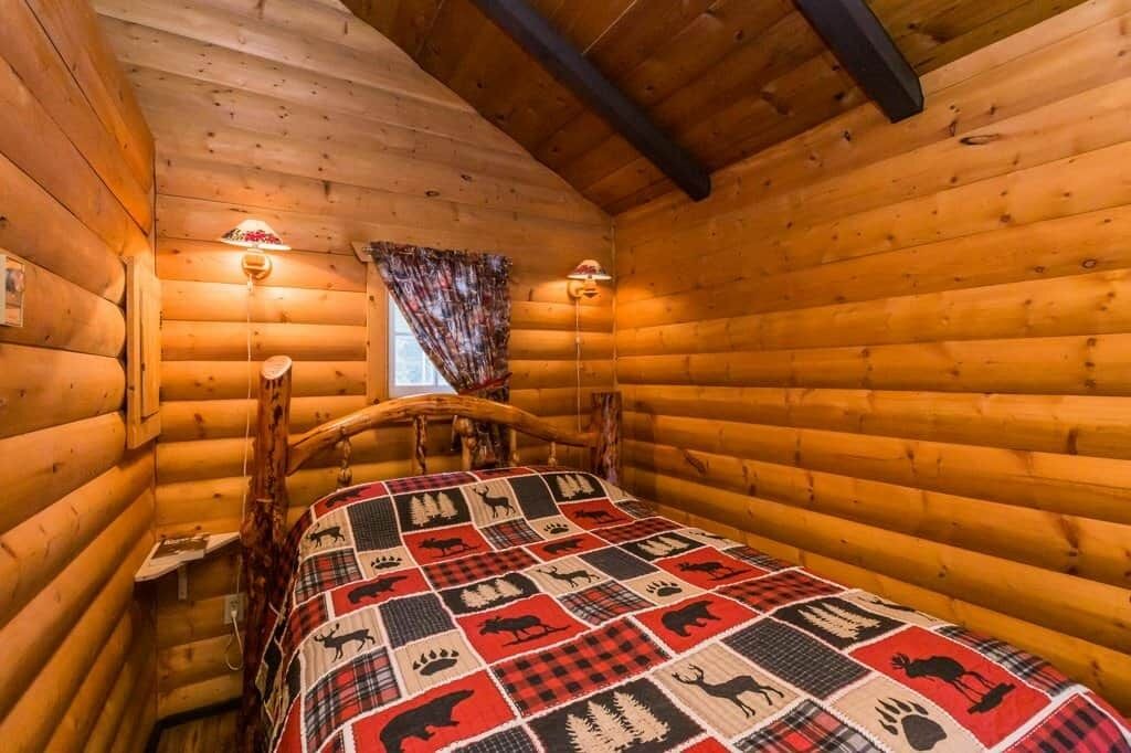 Photo of Bedroom in Division No. 11