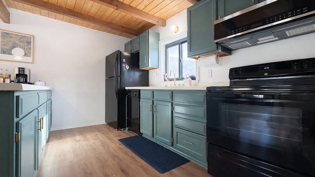 Photo of Kitchen in Red River