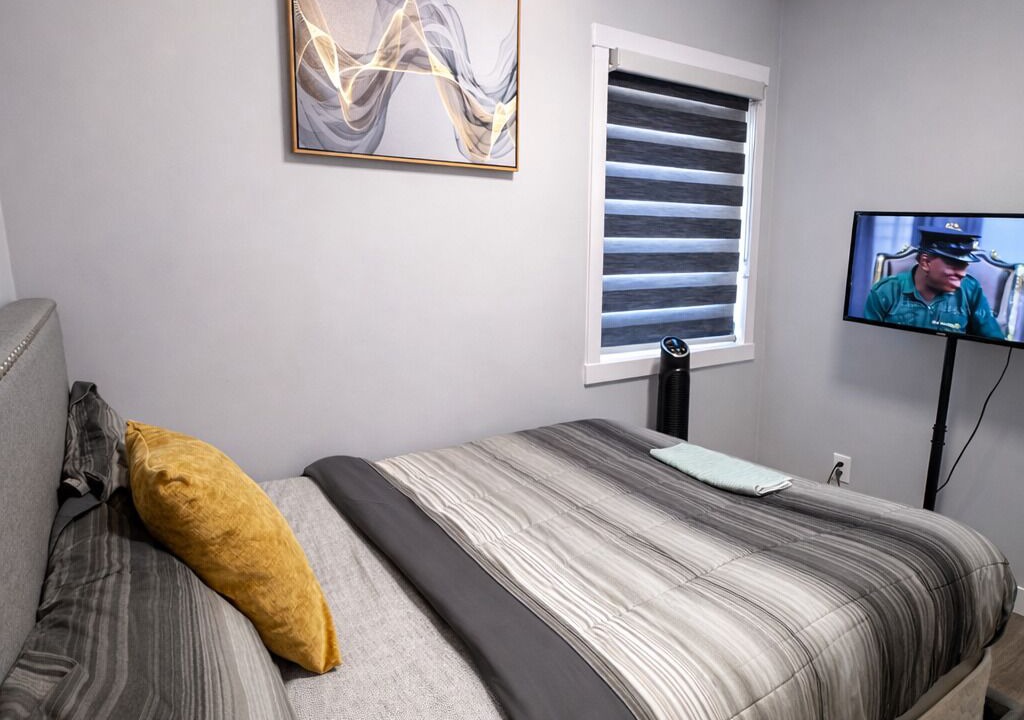 Photo of Bedroom in Whyte ave