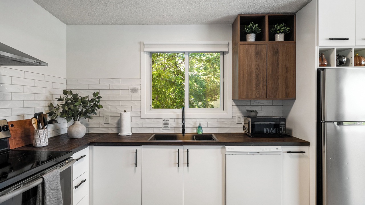 Photo of Kitchen in Canyon Meadows