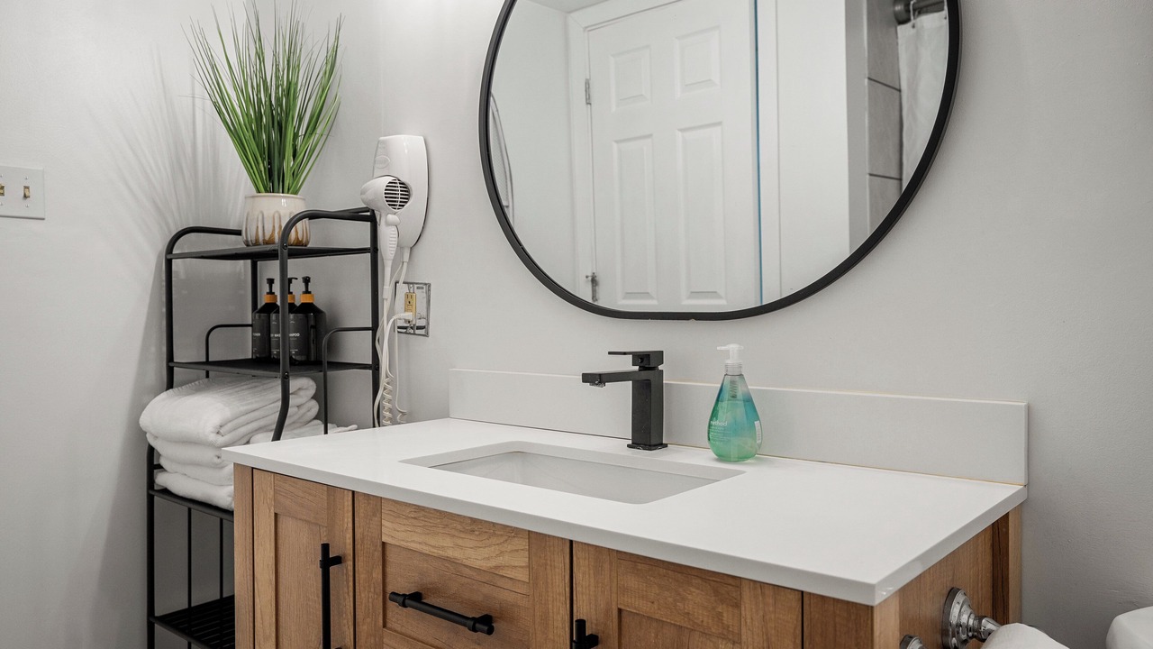 Photo of Bathroom in Canyon Meadows