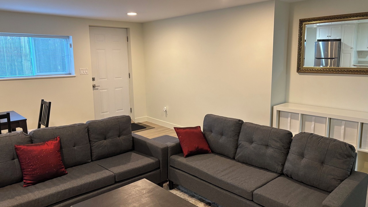 Photo of Livingroom in Lynn Valley