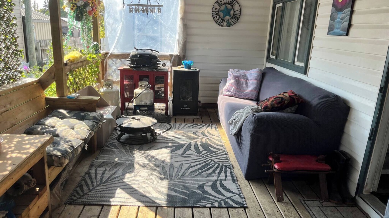 Photo of Livingroom in Markerville