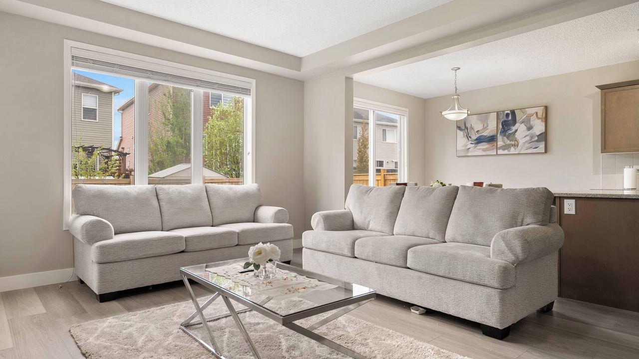 Photo of Livingroom in Airdrie