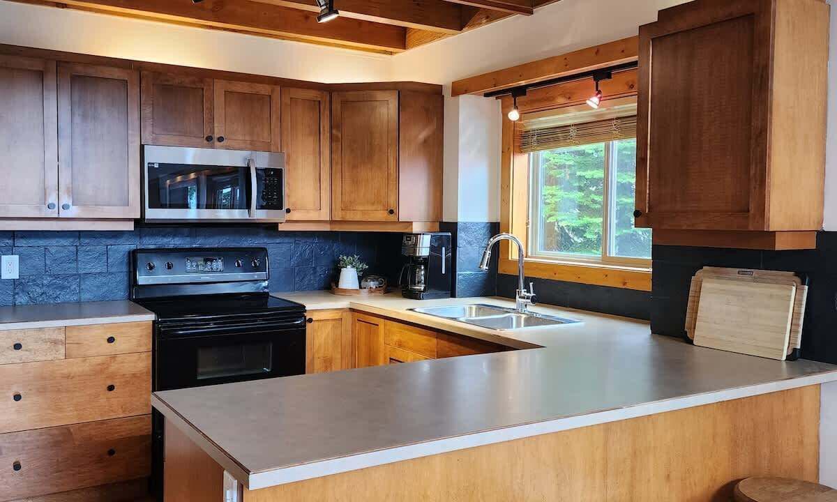 Photo of Kitchen in Snow Pine Estates