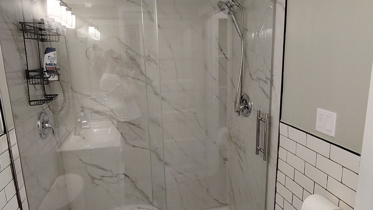 Photo of Bathroom in Shaganappi