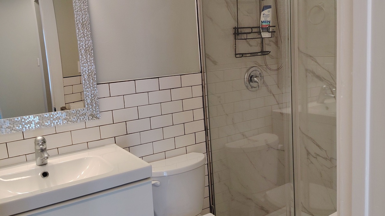 Photo of Bathroom in Shaganappi