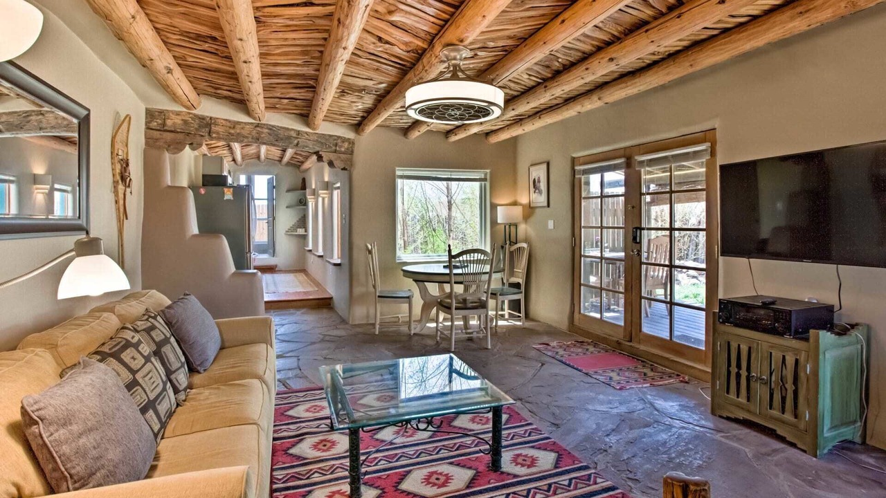 Photo of Livingroom in Taos