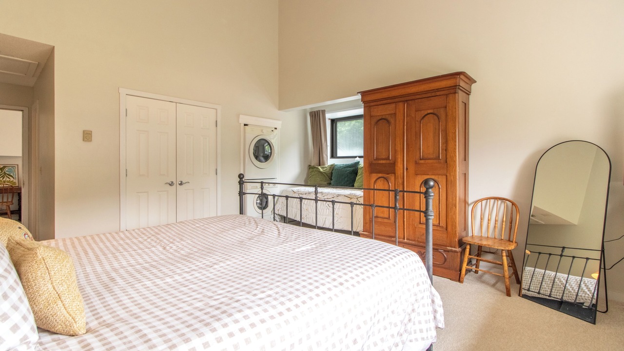 Photo of Bedroom in East Burke
