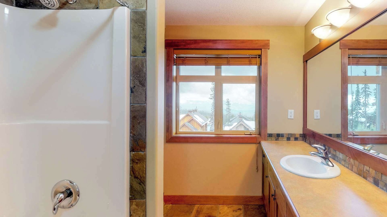 Photo of Bathroom in Big White Ski Resort