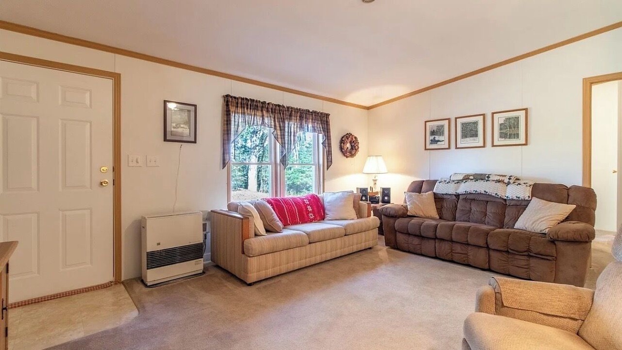 Photo of Livingroom in Norton