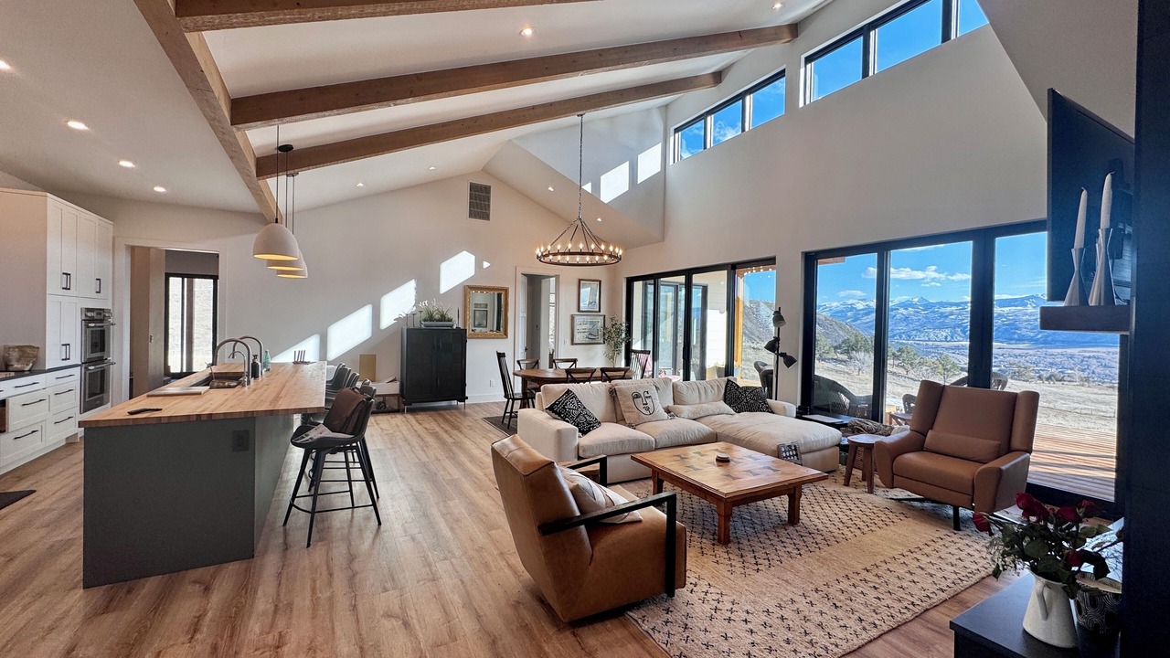 Photo of Livingroom in Carbondale