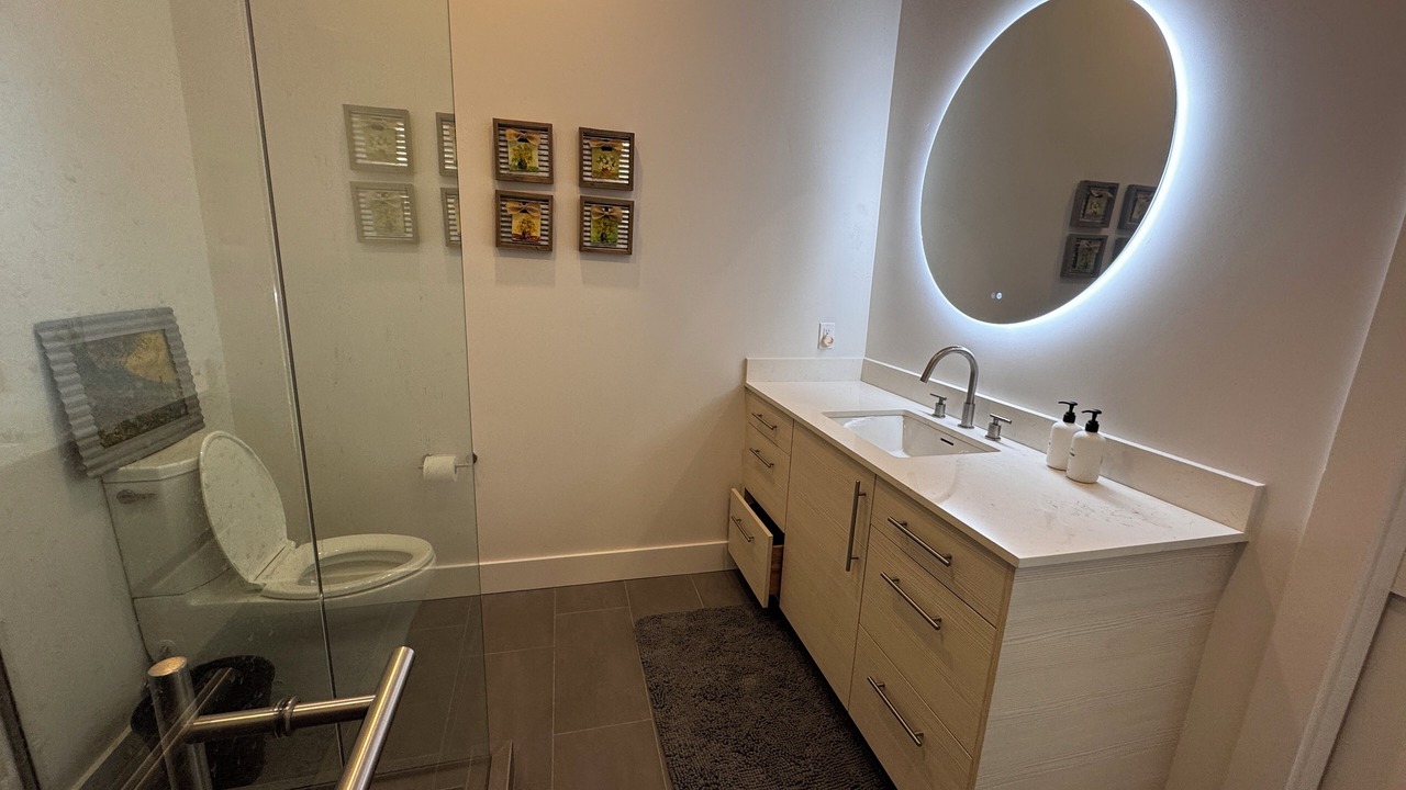 Photo of Bathroom in Carbondale