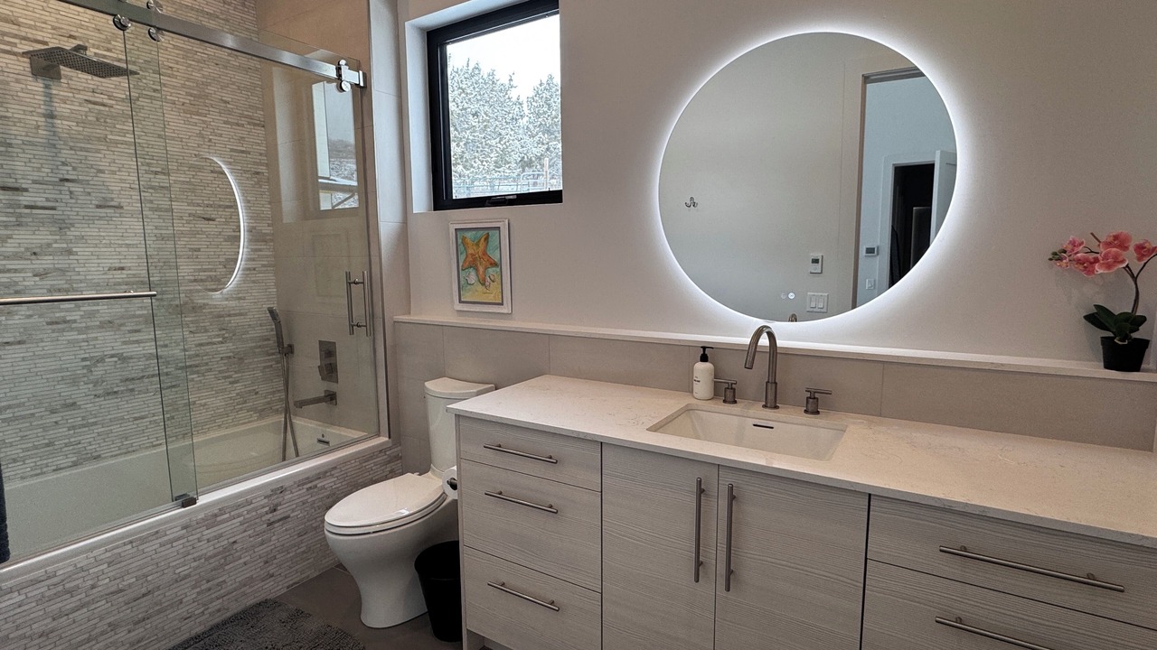 Photo of Bathroom in Carbondale