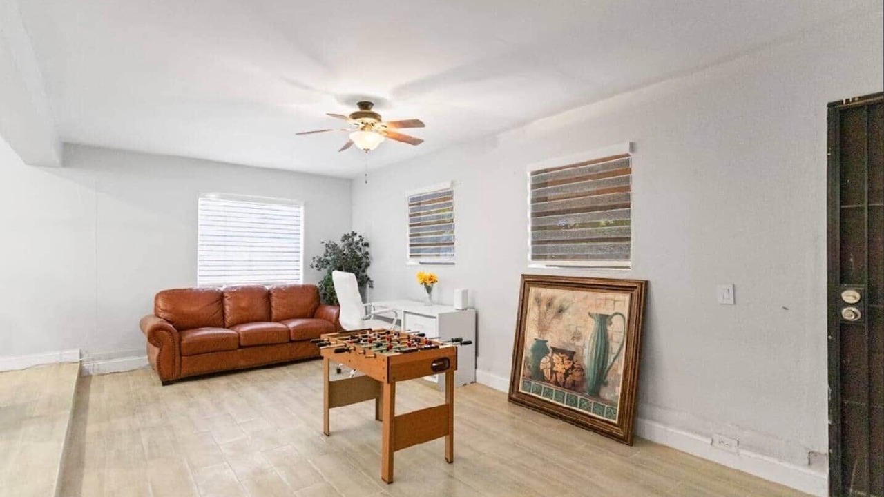 Photo of Bedroom in Miami Gardens