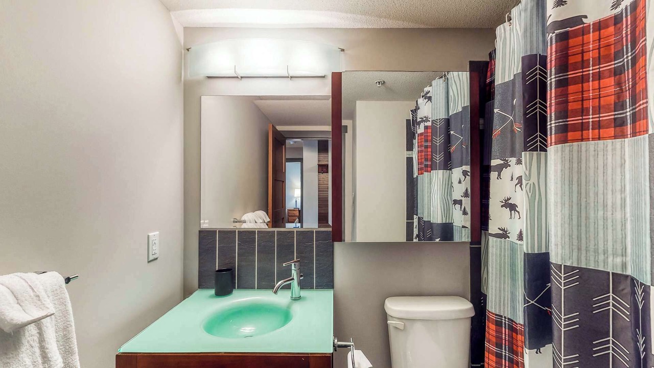 Photo of Bathroom in Big White Ski Resort