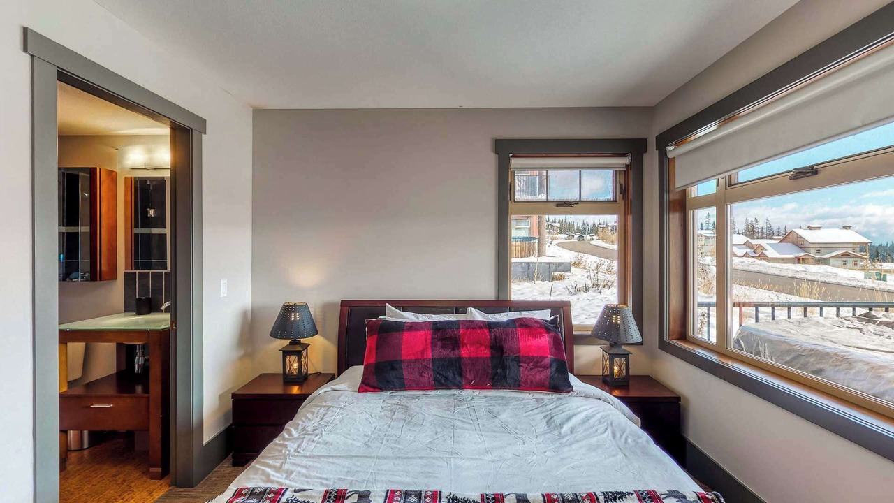 Photo of Bedroom in Big White Ski Resort