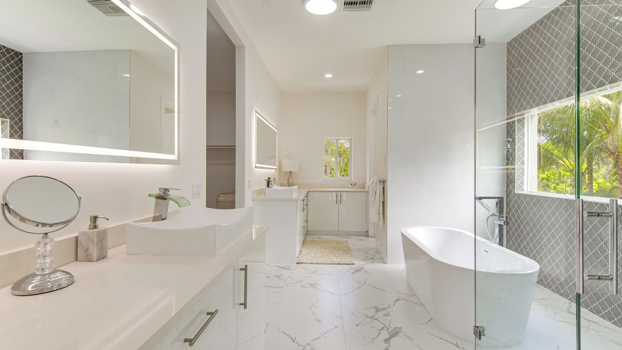 Photo of Bathroom in West Dixie Bend