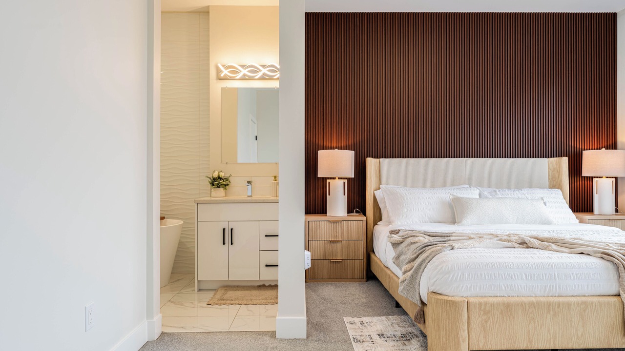 Photo of Bedroom in Forest Lawn