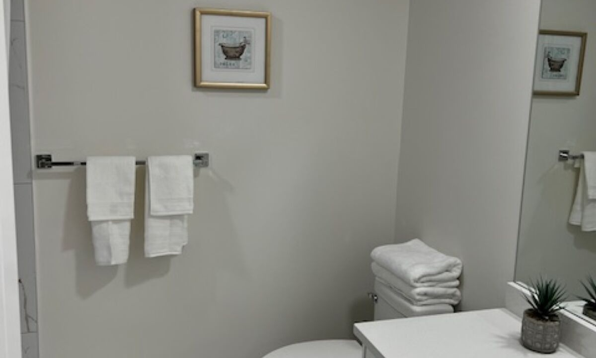 Photo of Bathroom in Fort Saskatchewan