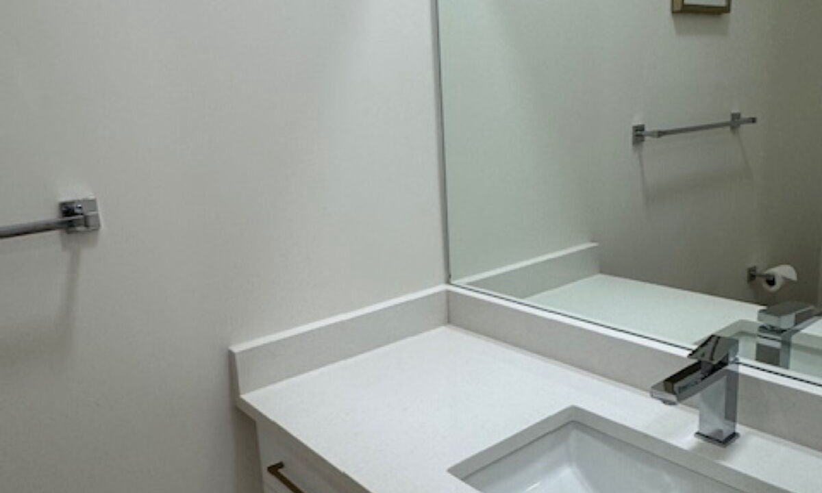 Photo of Bathroom in Fort Saskatchewan