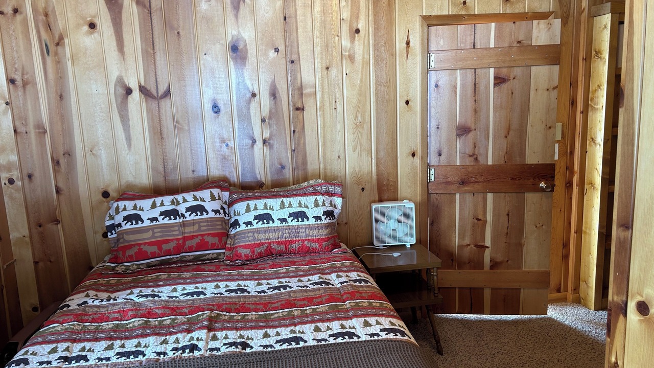 Photo of Bedroom in Almont
