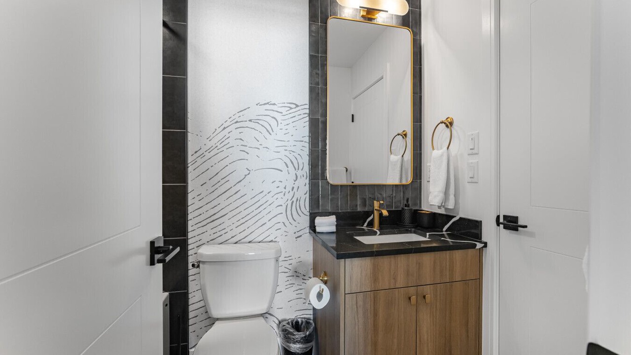 Photo of Bathroom in Currie Barracks