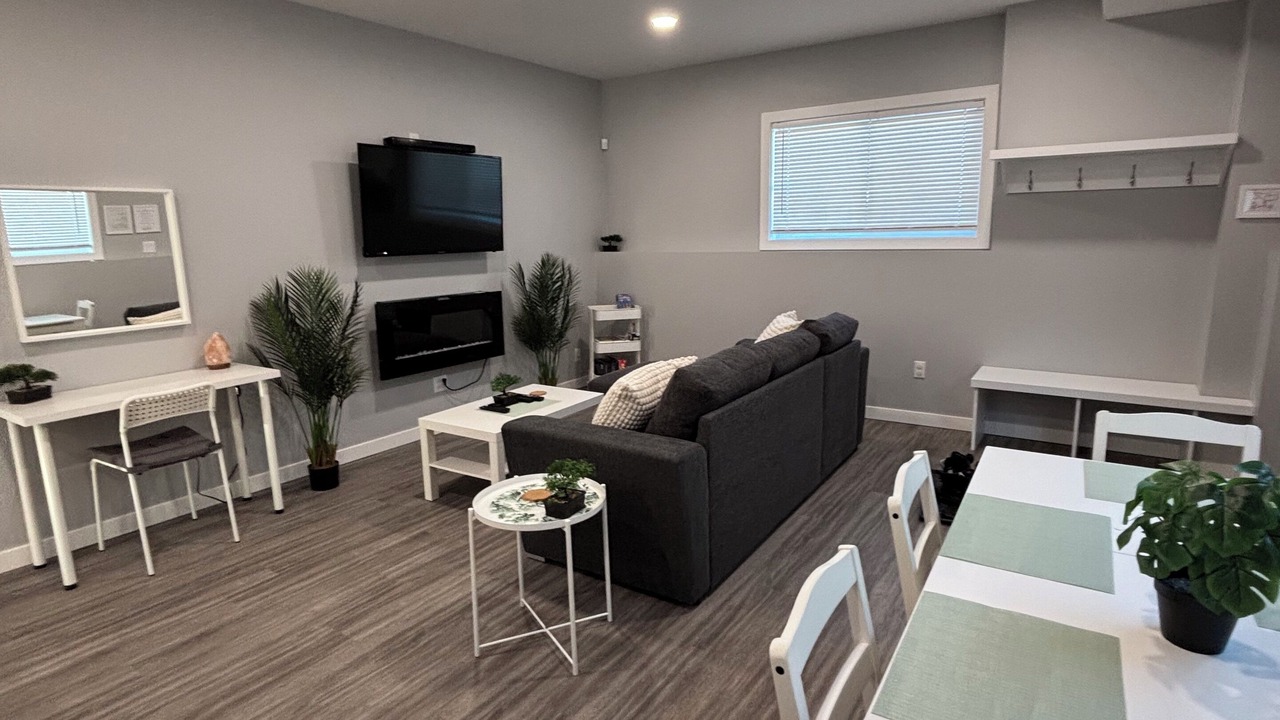 Photo of Livingroom in Sylvan Lake