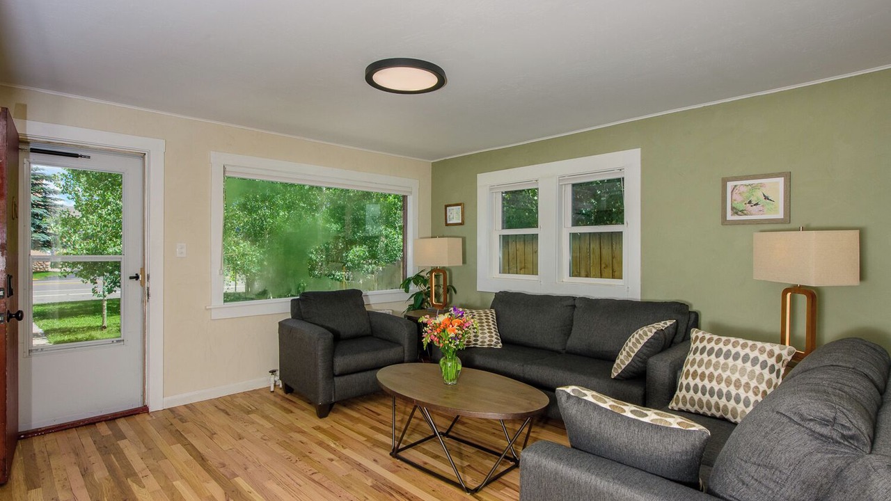 Photo of Livingroom in Gunnison