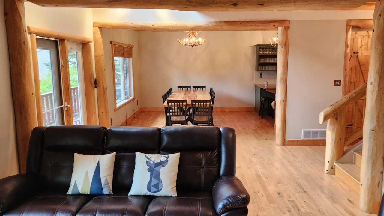 Photo of Livingroom in Brule