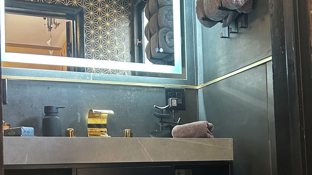 Photo of Bathroom in West Colfax