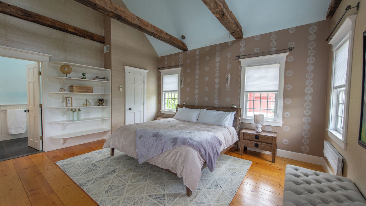 Photo of Bedroom in Stowe Area
